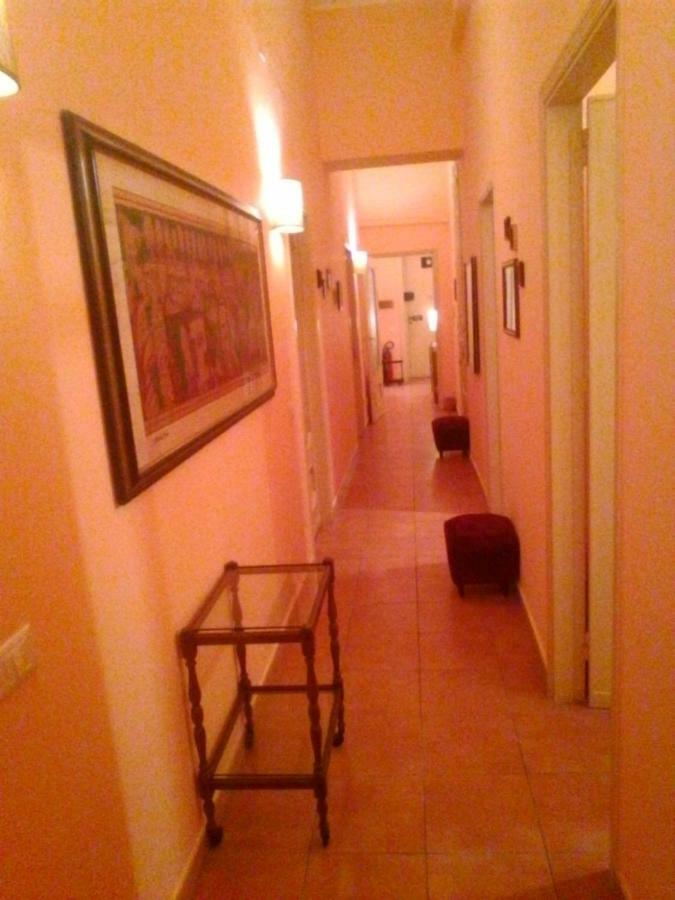 ホテルPalermo Centrale Hi エクステリア 写真